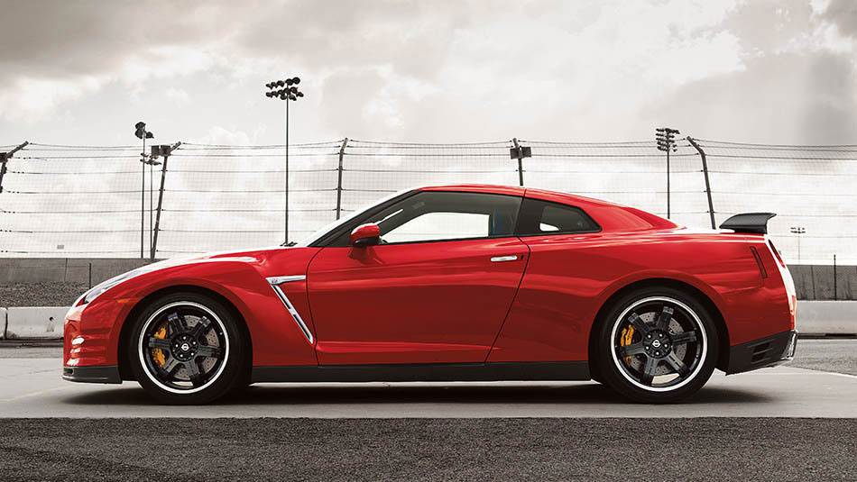 2015 Nissan GT-R in Daytona Beach, FL